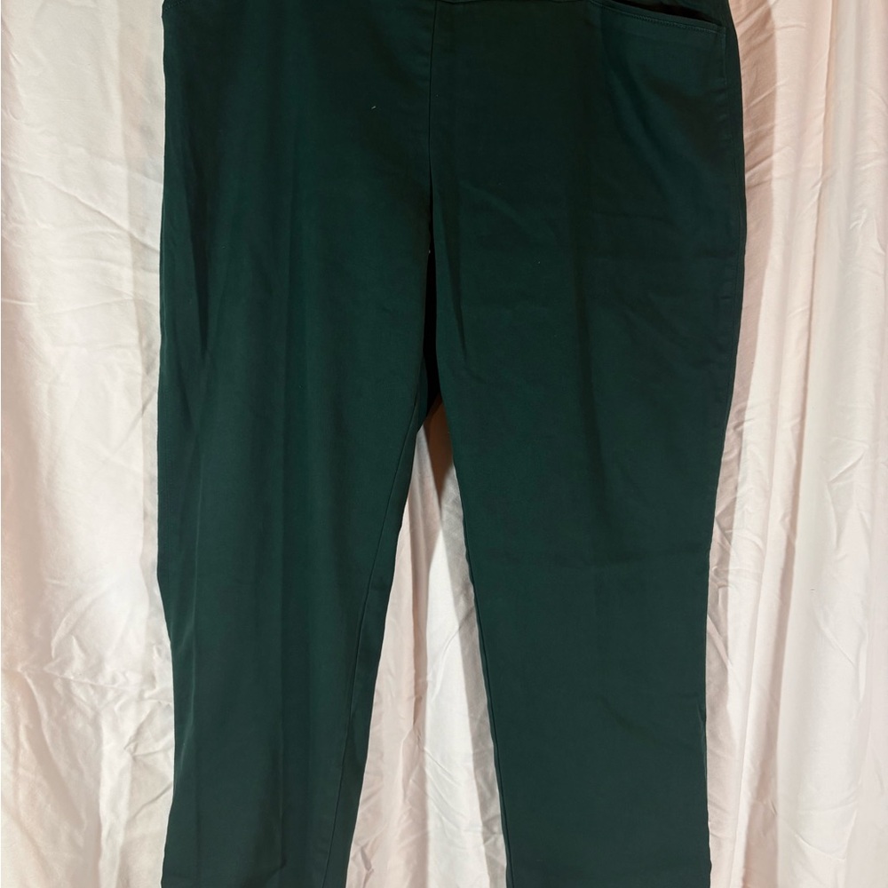 Croft & Barrow women’s Dark Green Chinos